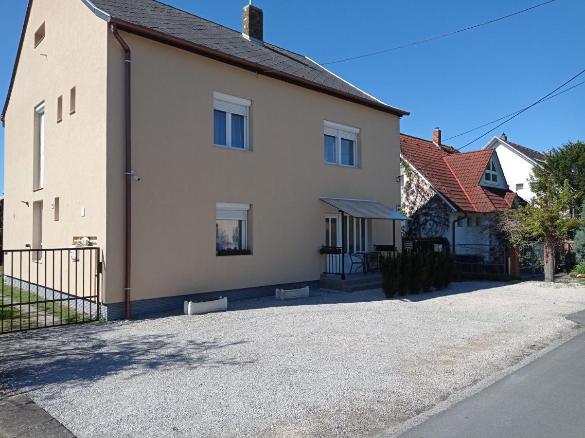 Joe Beach Apartman Кестели Екстериор снимка