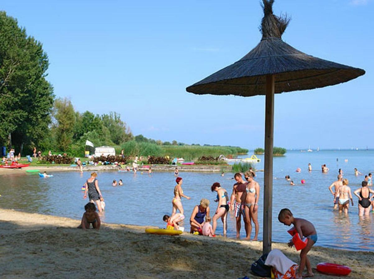 Joe Beach Apartman Кестели Екстериор снимка